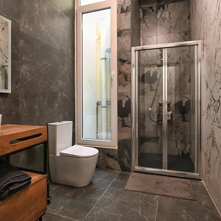 Silver Jubilee House Apartment *